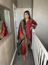 Load image into Gallery viewer, 3PC Stitched Maroon shalwar Suit Ready to wear KHADDAR winter Wear with KHADDAR dupatta KNE-0308
