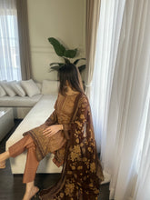 Load image into Gallery viewer, 3 pcs Stitched lawn suit Ready to Wear with CHIFFON dupatta LAWN-034
