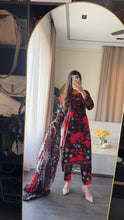 Load image into Gallery viewer, 3 pcs Stitched lawn suit Ready to Wear with CHIFFON dupatta LAWN-RM101
