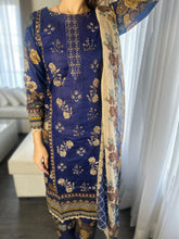 Load image into Gallery viewer, 3 pcs Stitched lawn suit Ready to Wear with CHIFFON dupatta LAWN-033
