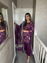 Load image into Gallery viewer, 3 pcs Stitched lawn suit Ready to Wear with CHIFFON dupatta LLC-24
