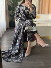 Load image into Gallery viewer, 3 pcs Stitched lawn suit Ready to Wear with CHIFFON dupatta LAWN-EM101
