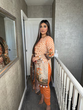 Load image into Gallery viewer, 3PC Stitched PEACH shalwar Suit Ready to wear KHADDAR winter Wear with KHADDAR dupatta KNE-0312
