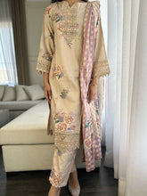 Load image into Gallery viewer, 3PC Stitched shalwar Suit Ready to wear DHANAK winter Wear with Dhanak dupatta HW-DH14
