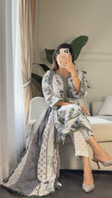 Load image into Gallery viewer, 3 pcs Stitched lawn suit Ready to Wear with CHIFFON dupatta LAWN-047
