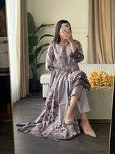 Load image into Gallery viewer, 3 pcs Stitched lawn suit Ready to Wear with Lawn dupatta LAWN-D316B
