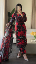 Load image into Gallery viewer, 3 pcs Stitched lawn suit Ready to Wear with CHIFFON dupatta LAWN-RM101
