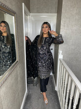 Load image into Gallery viewer, 3pc BLACK Embroidered Shalwar Kameez wit Net dupatta Stitched Suit Ready to wear HW-UQ2249
