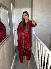 Load image into Gallery viewer, 3pc MAROON Embroidered Shalwar Kameez with CHIFFON dupatta Stitched Suit Ready to wear HW-DT94
