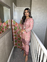 Load image into Gallery viewer, 3 pcs PINK Stitched lawn suit Ready to Wear with chiffon dupatta HW-SN09
