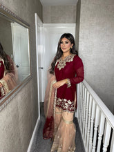 Load image into Gallery viewer, 3pc MAROON PEACH Embroidered Ghrara Shalwar Kameez with Net dupatta Stitched Suit Ready to wear HW-KHMAROON01
