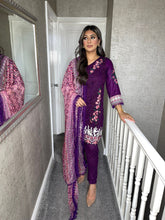 Load image into Gallery viewer, 3 pcs Stitched PURPLE lawn CHICKEN KARI suit Ready to Wear with chiffon dupatta HW-SNCH03
