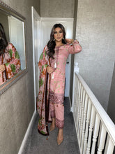 Load image into Gallery viewer, 3 pcs PINK Stitched lawn suit Ready to Wear with chiffon dupatta HW-SN09
