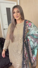 Load and play video in Gallery viewer, 3pc Embroidered Grey with Printed chiffon Dupatta Shalwar Kameez Stitched Suit Ready to wear AN-BJZ08
