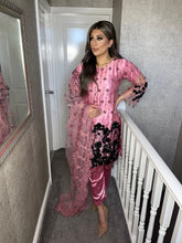 Load image into Gallery viewer, 3pc Net PINK BLACK Embroidered Shalwar Kameez with Net dupatta Stitched Suit Ready to wear HW-PINKBLACK01
