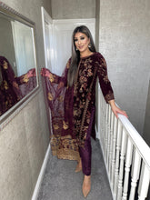 Load image into Gallery viewer, 3pc PLUM Velvet Embroidered Shalwar Kameez Stitched Suit Ready to wear HW-5202D
