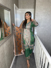 Load image into Gallery viewer, 3 pcs Stitched lawn suit Ready to Wear with chiffon dupatta MB-150
