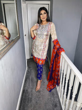 Load image into Gallery viewer, 3 pcs Stitched  lawn suit with chiffon Dupatta Ready to wear for summer HA-21C
