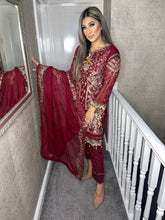 Load image into Gallery viewer, 3pc Maroon Embroidered suit with chiffon Embroidered Dupatta Stitched Suit Ready to wear HW-2003
