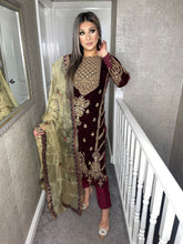 Load image into Gallery viewer, 3pc MAROON Velvet Embroidered Shalwar Kameez Stitched Suit Ready to wear HW-1271C
