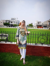 Load image into Gallery viewer, 2PC Lawn Kurti with cotton trouser Fully Stitched Ready to wear Collection BQ-01
