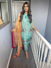 Load image into Gallery viewer, 3 pcs Green lawn shalwar Suit Ready to Wear with chiffon dupatta MB-2109A
