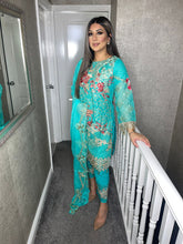 Load image into Gallery viewer, 3pc FEROZI Embroidered Shalwar Kameez with Chiffon dupatta Stitched Suit Ready to wear HW-UQ1878
