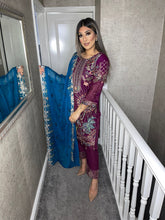 Load image into Gallery viewer, 3pc Purple Embroidered Shalwar Kameez with Navy Chiffon dupatta Stitched Suit Ready to wear HW-PURPLENAVY
