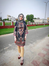 Load image into Gallery viewer, 2PC Lawn Kurti with cotton trouser Fully Stitched Ready to wear Collection BQ-03
