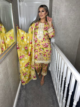 Load image into Gallery viewer, 3 pcs YELLOW Lilen shalwar Suit Ready to Wear with chiffon dupatta winter MB-169B
