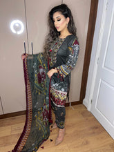 Load image into Gallery viewer, 3 pcs Stitched Grey lawn shalwar Suit Ready to Wear with chiffon dupatta FRSH-D02
