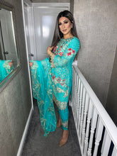 Load image into Gallery viewer, 3pc FEROZI Embroidered Shalwar Kameez with Chiffon dupatta Stitched Suit Ready to wear HW-UQ1878
