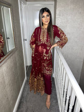 Load image into Gallery viewer, 3pc MAROON Embroidered Shalwar Kameez with Net dupatta Stitched Suit Ready to wear HW-MAROON
