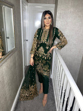 Load image into Gallery viewer, 3pc GREEN Embroidered Shalwar Kameez with Net dupatta Stitched Suit Ready to wear HW-GREEN
