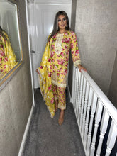 Load image into Gallery viewer, 3 pcs YELLOW Lilen shalwar Suit Ready to Wear with chiffon dupatta winter MB-169B
