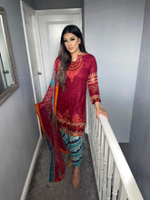 Load image into Gallery viewer, 3 pcs Stitched Maroon lawn shalwar Suit Ready to Wear with chiffon dupatta MB-2113B
